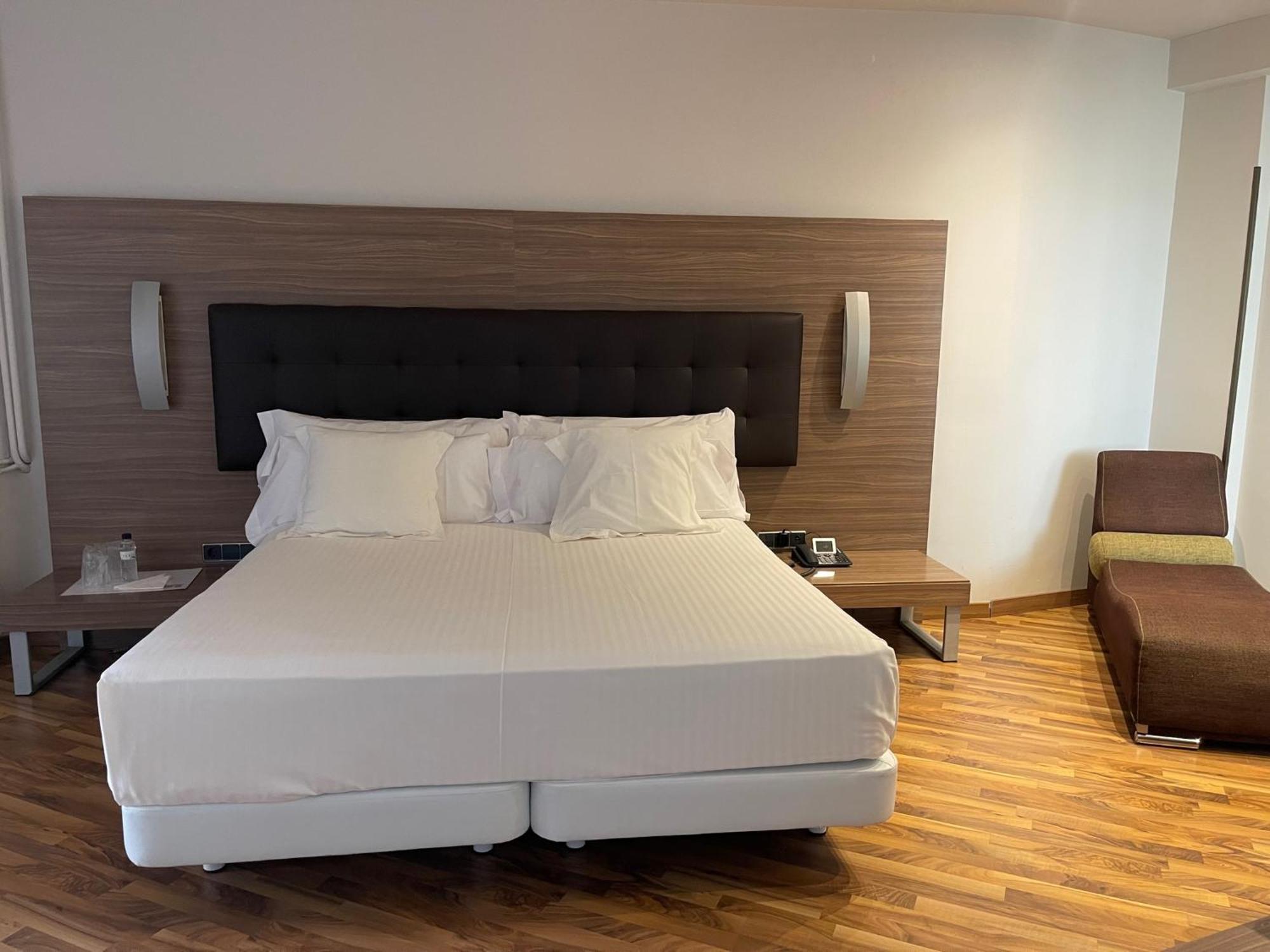 Hotel Bruc Eksteriør billede