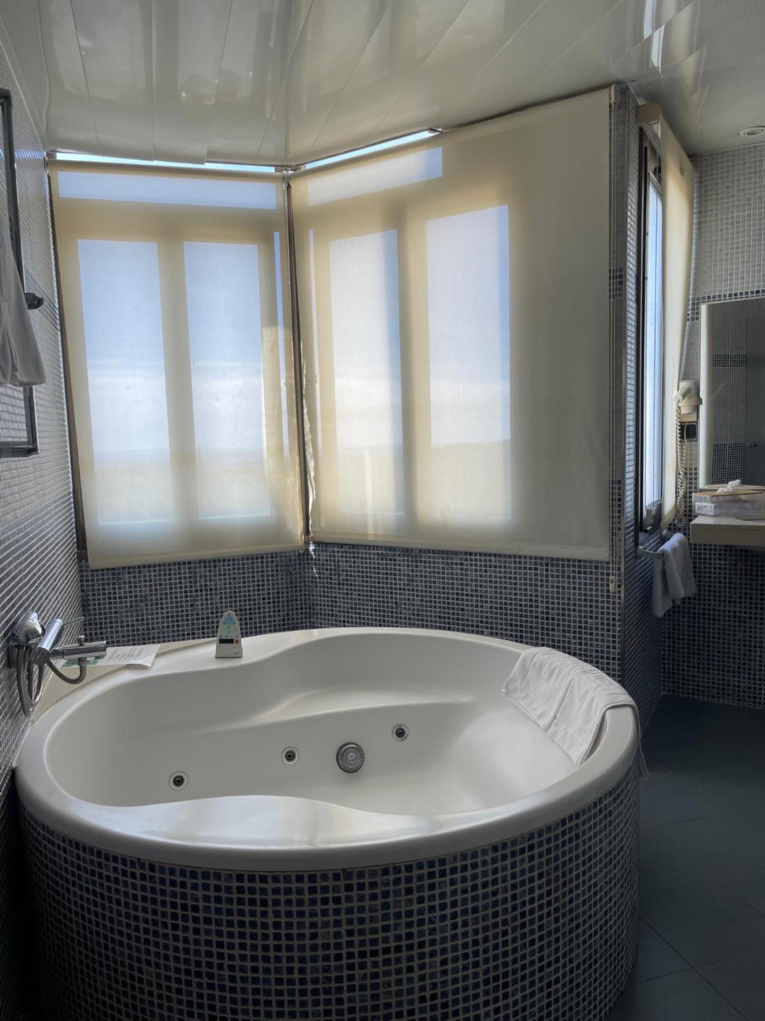 Hotel Bruc Eksteriør billede